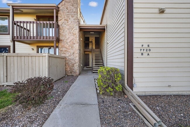 Photo - Updated 2 bed 1 bath condo in Arvada!