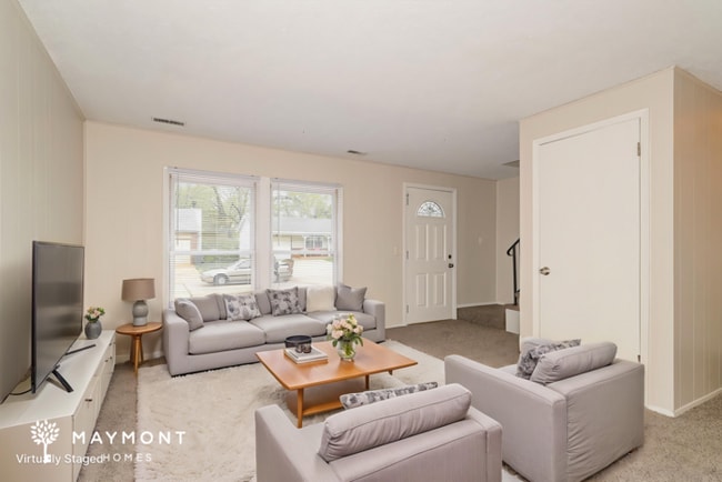 Building Photo - 2532 Braintree Dr