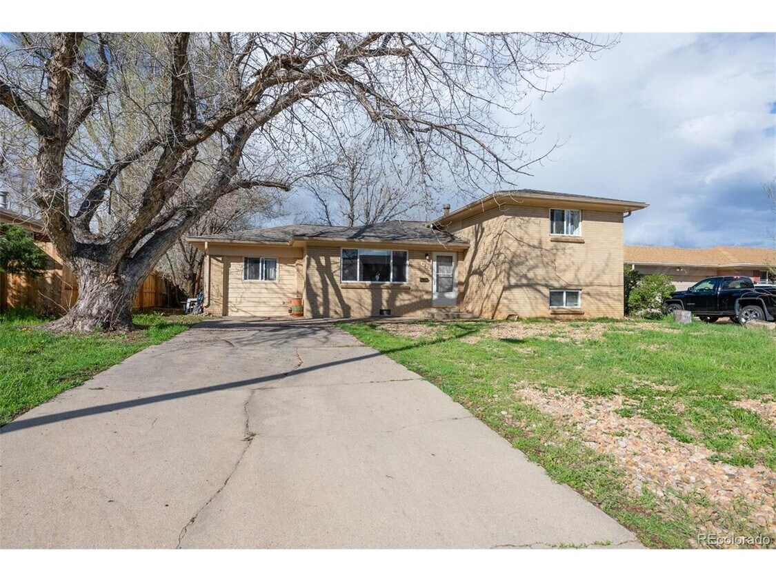 Foto principal - 4205 Moorhead Ave