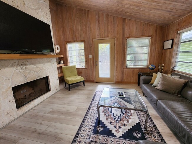 Photo - 1255 46th St Apartment