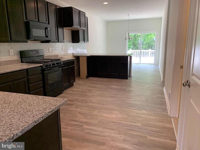 Building Photo - 251 Trails Way