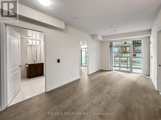 Photo du bâtiment - 38 Annie Craig Dr