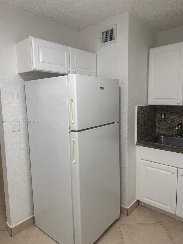 Foto del edificio - 1235 NW 6th St