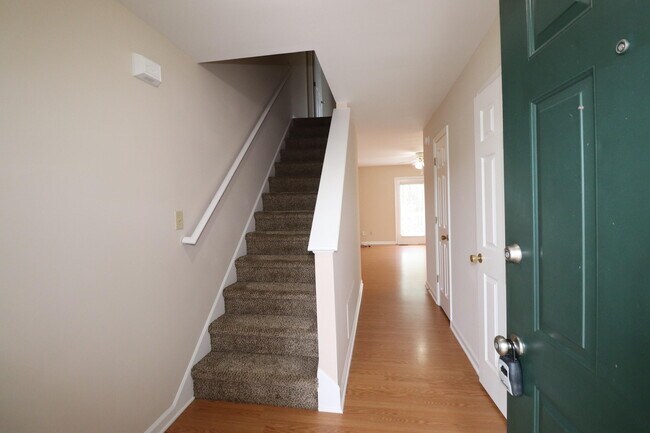 Foto del edificio - 3852 Sugar Creek Dr