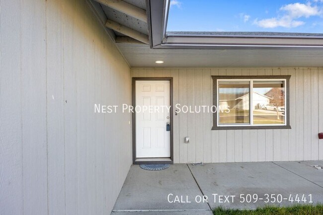 Building Photo - 1317 W Electra St