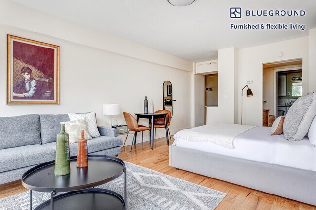 Foto del edificio - 1440 Beacon St