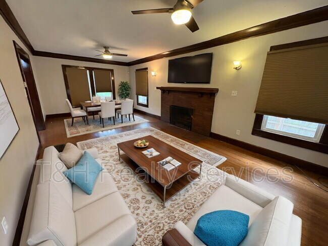 Foto del edificio - 3168 N Washington Blvd
