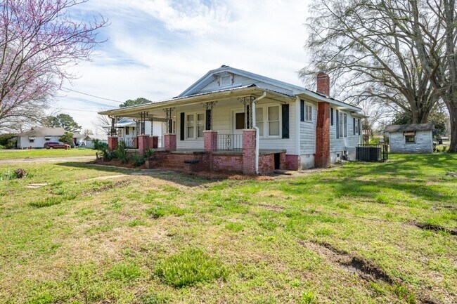 Foto del edificio - Rare Find Rock Creek – Space, Style & Storage!