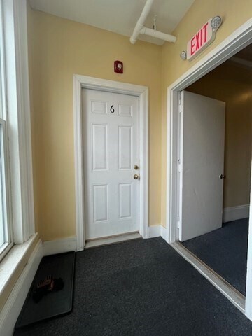 Building Photo - 99 Laighton St