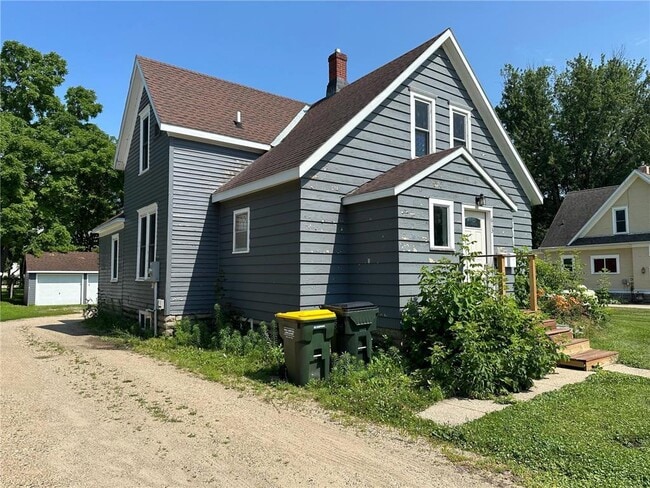 Foto del edificio - 613 3rd St SW