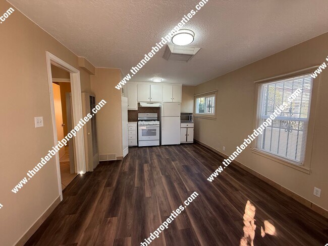 Foto del edificio - Charming 1 bedroom 1 bath Casita in the No...