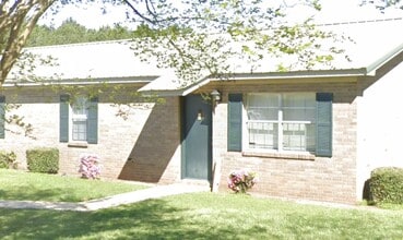 Building Photo - 598 Hartley St
