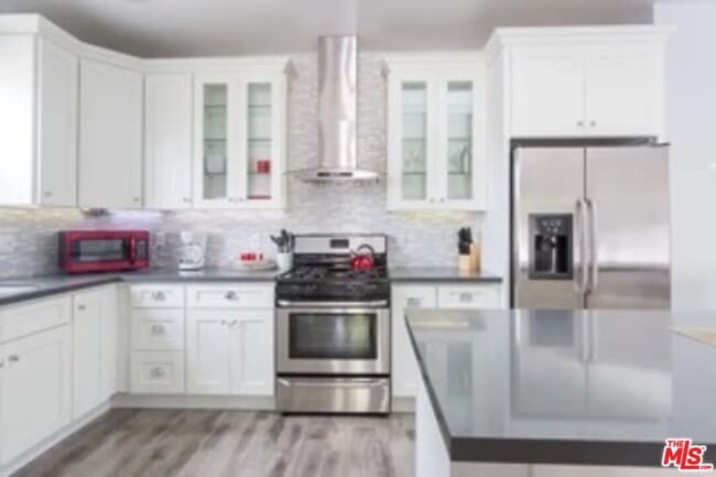 Building Photo - 7311 Gaviota Ave