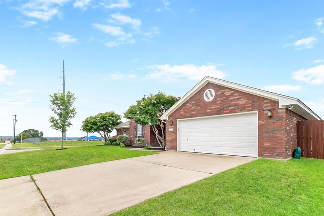 Foto del edificio - 708 Bullwhip Cir