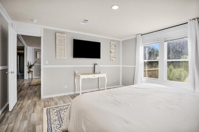 Foto del edificio - 595 County Rd 2218