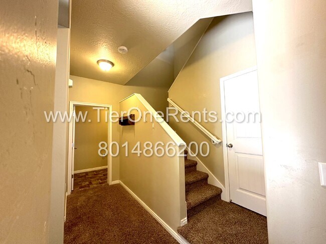 Foto del edificio - This property offers a NO DEPOSIT option a...