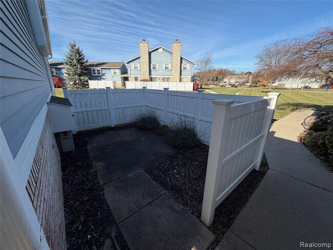 Foto del edificio - 20923 W Glen Haven Cir