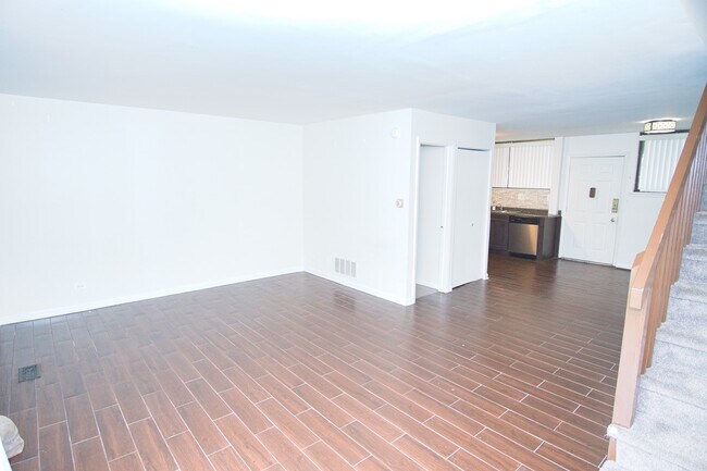 Foto del edificio - 902 S May St