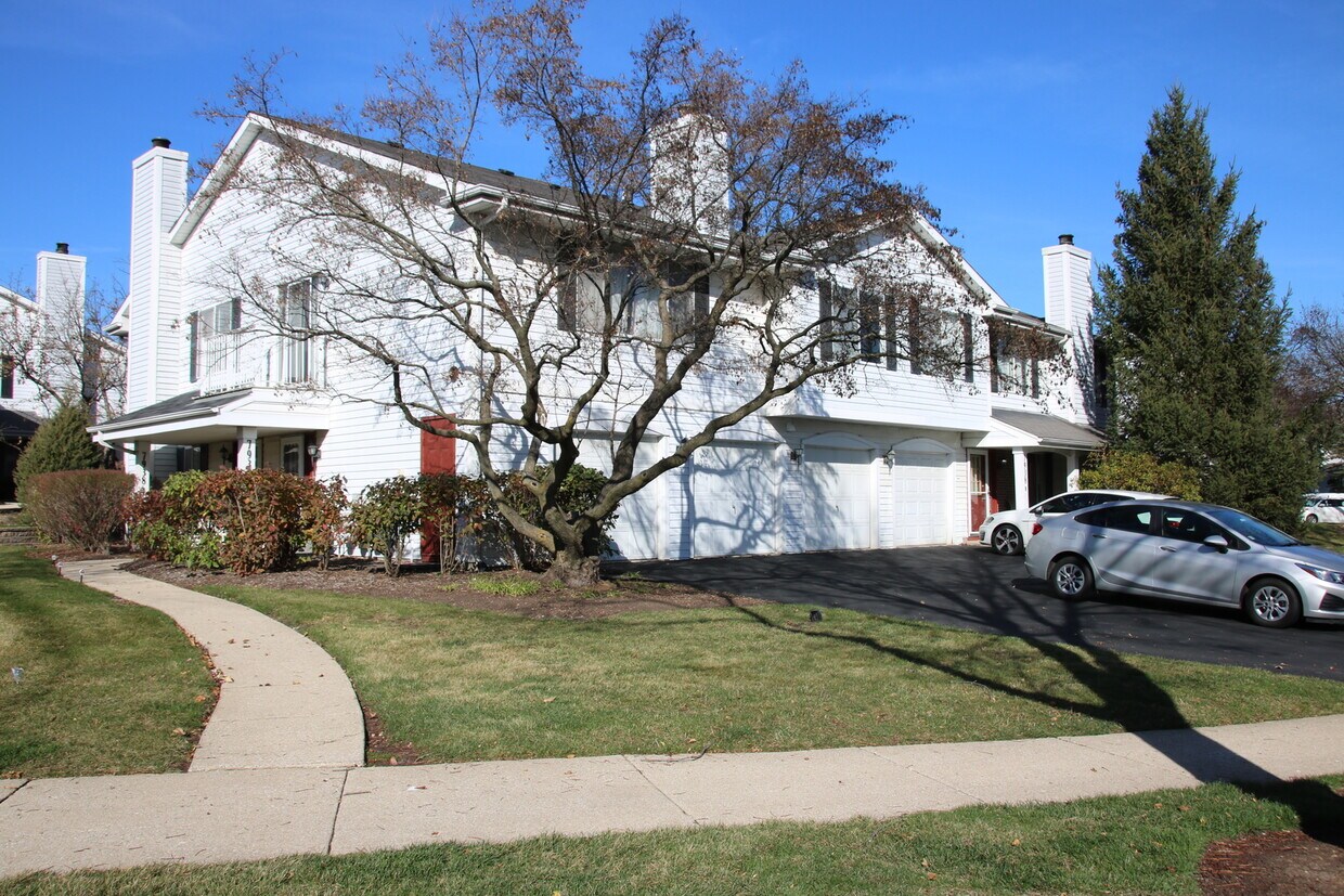 7938 Knottingham Cir Unit C, Darien, IL 60561 Condo for Rent in