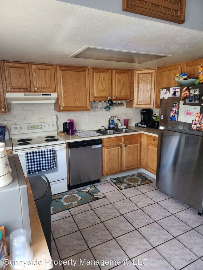 Building Photo - 4 br, 2 bath House - 3289 W. 134th Place