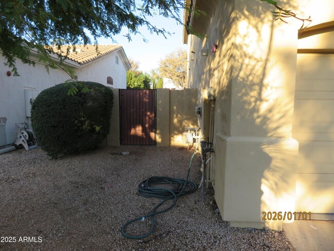 Building Photo - 7748 E Manana Dr