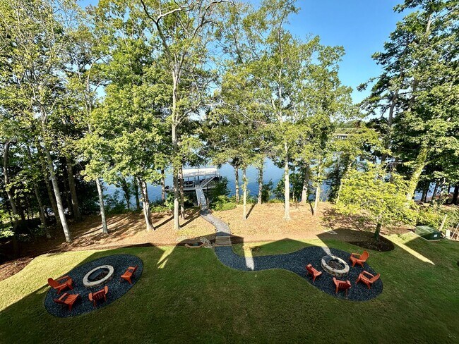 Building Photo - You can't beat this lakefront Clemson town...