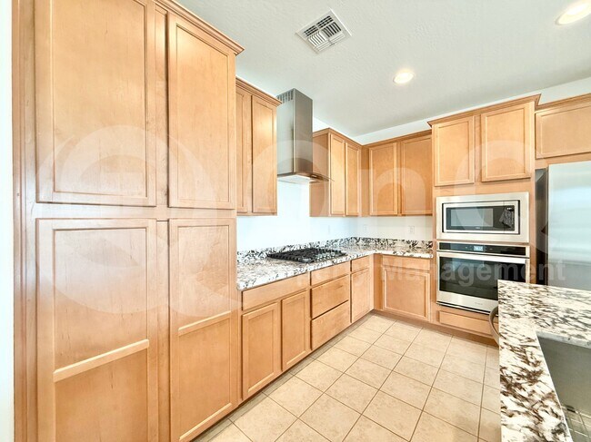 Foto del edificio - 40785 W Agave Rd