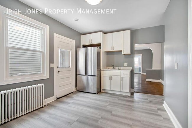 Foto del edificio - 190 Whitney Pl