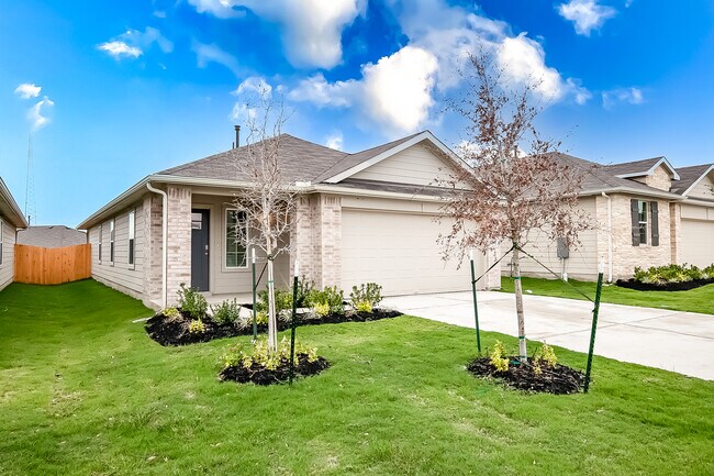 Building Photo - 490 Evergreen Sumac Loop