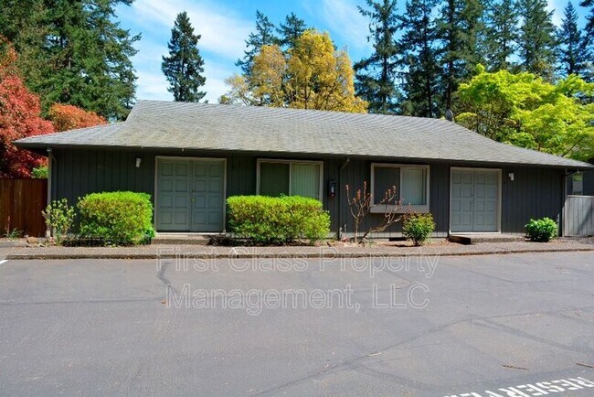 Building Photo - 4628 Oakridge Rd