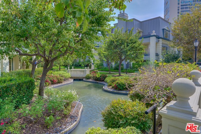 Building Photo - 10122 Empyrean Way