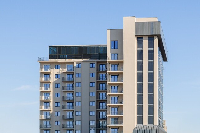 Foto del edificio - Boardwalk House A-02 | 1BR with Balcony, 549 SF