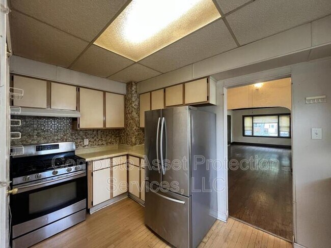 Foto del edificio - 6931 Harrison Ave