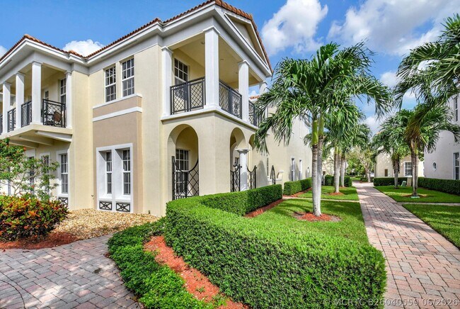 Foto del edificio - 838 NW 83rd Ln