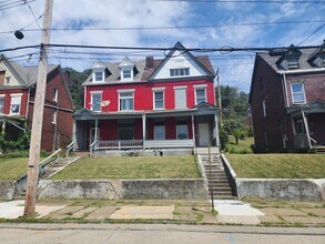 Building Photo - 444 Airbrake Ave