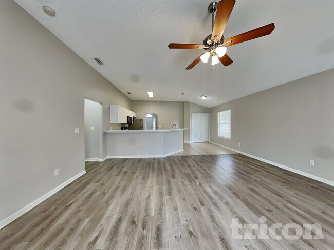 Foto del edificio - 883 Oak Arbor Cir