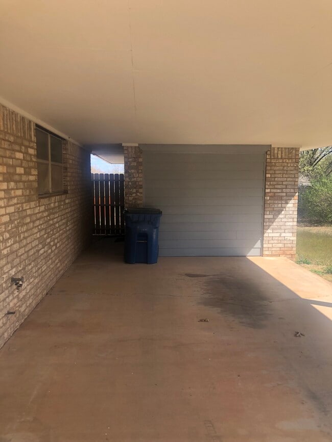 Photo - 2501 S August St House