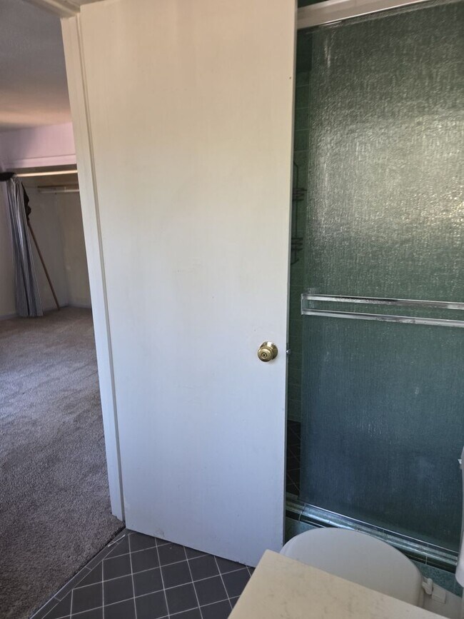 Foto del edificio - RO253-Cole, Gregory