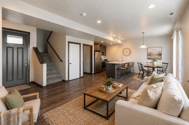 1677 Sq Ft downstairs - Majestic Villas