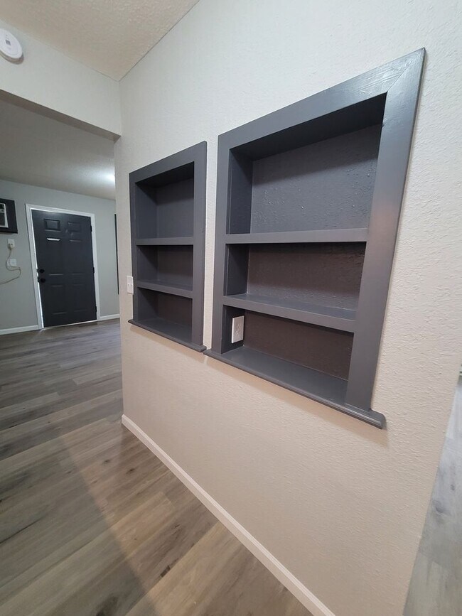 Foto del edificio - Remodeled Studio Apartment