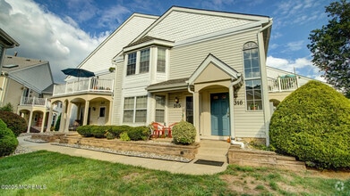 Building Photo - 316 Tulip Ln