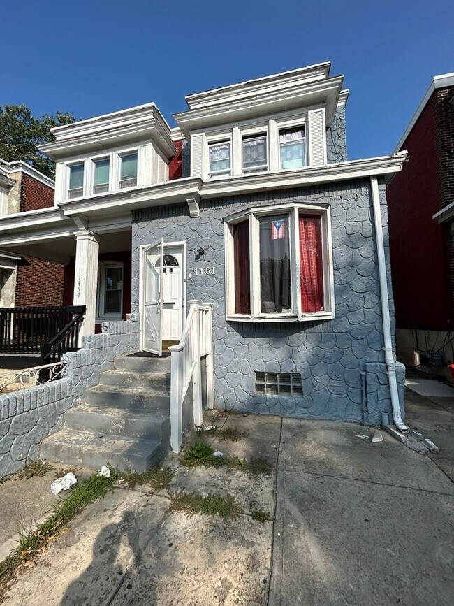 Foto del edificio - Amazing 3 beds 1bath FULLY ELECTRIC HOUSE