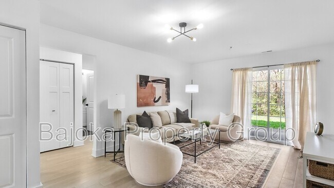 Foto del edificio - 4434 Trumbull St