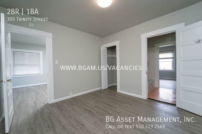 Foto del edificio - Remodeled West Vallejo Home with Water Views