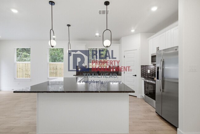 Building Photo - 5620 Van Horn Dr