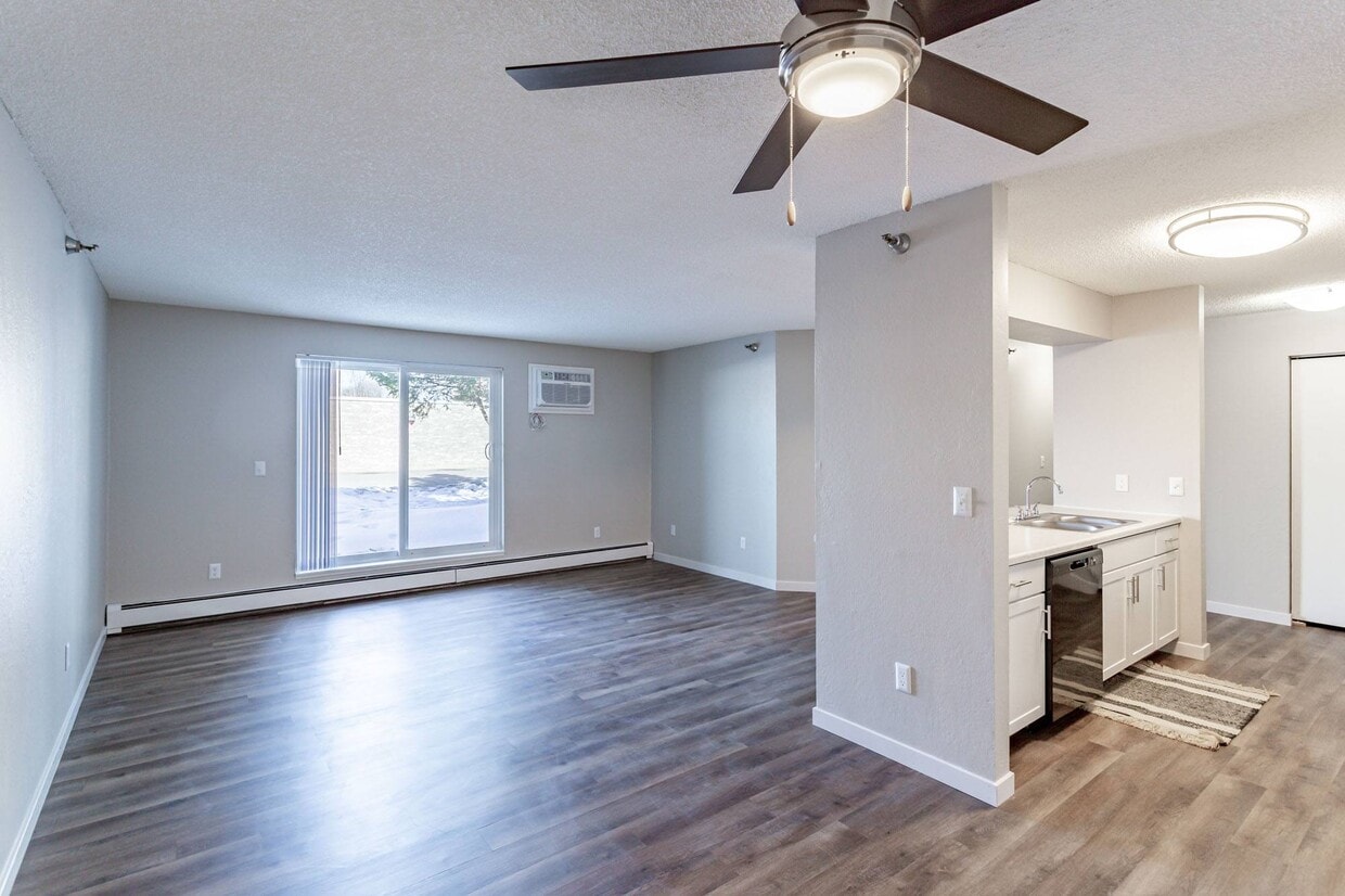 Northpointe Apartments in Coon Rapids, MN