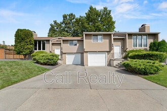 Building Photo - 1308 N Van Marter Rd