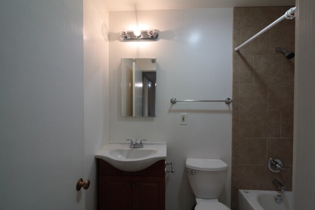 Foto del edificio - 77 N Ellsworth Ave