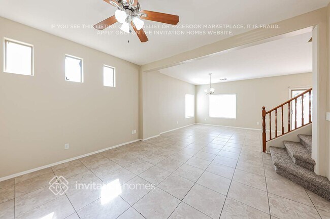 Foto del edificio - 16145 W Lisbon Ln