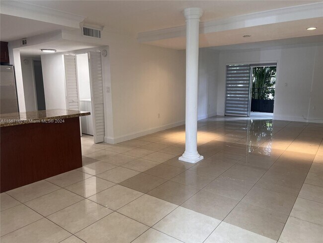 Foto del edificio - 200 NW 87th Ave